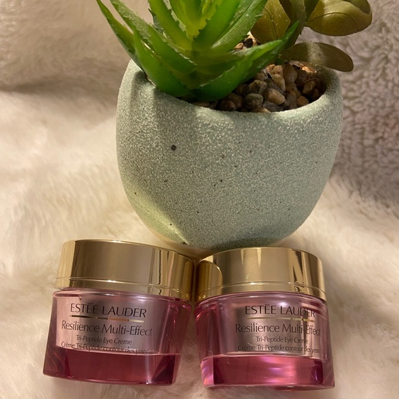 Bundle of 2- $80 each Estee Lauder Resilience Multi-Effect Tri-Peptide Eye Creme - Picture 1 of 6